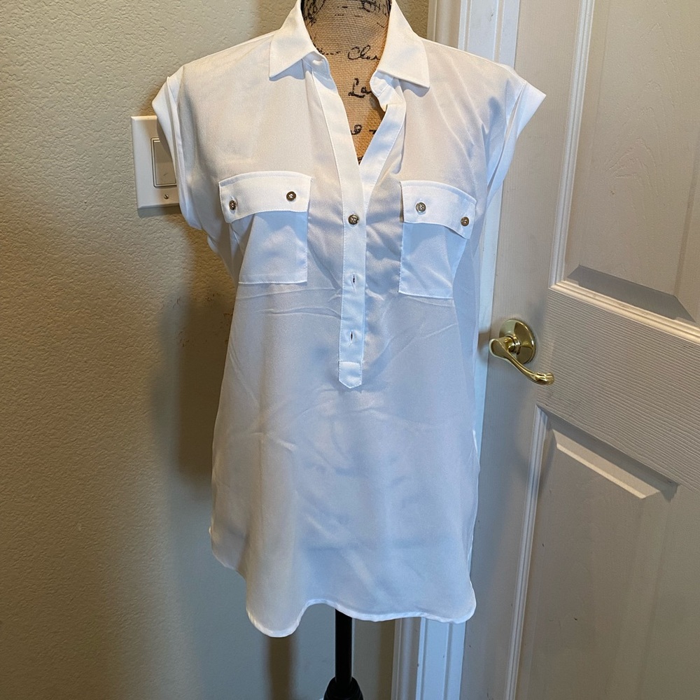 Pre❤️’ed White top New York & Company
